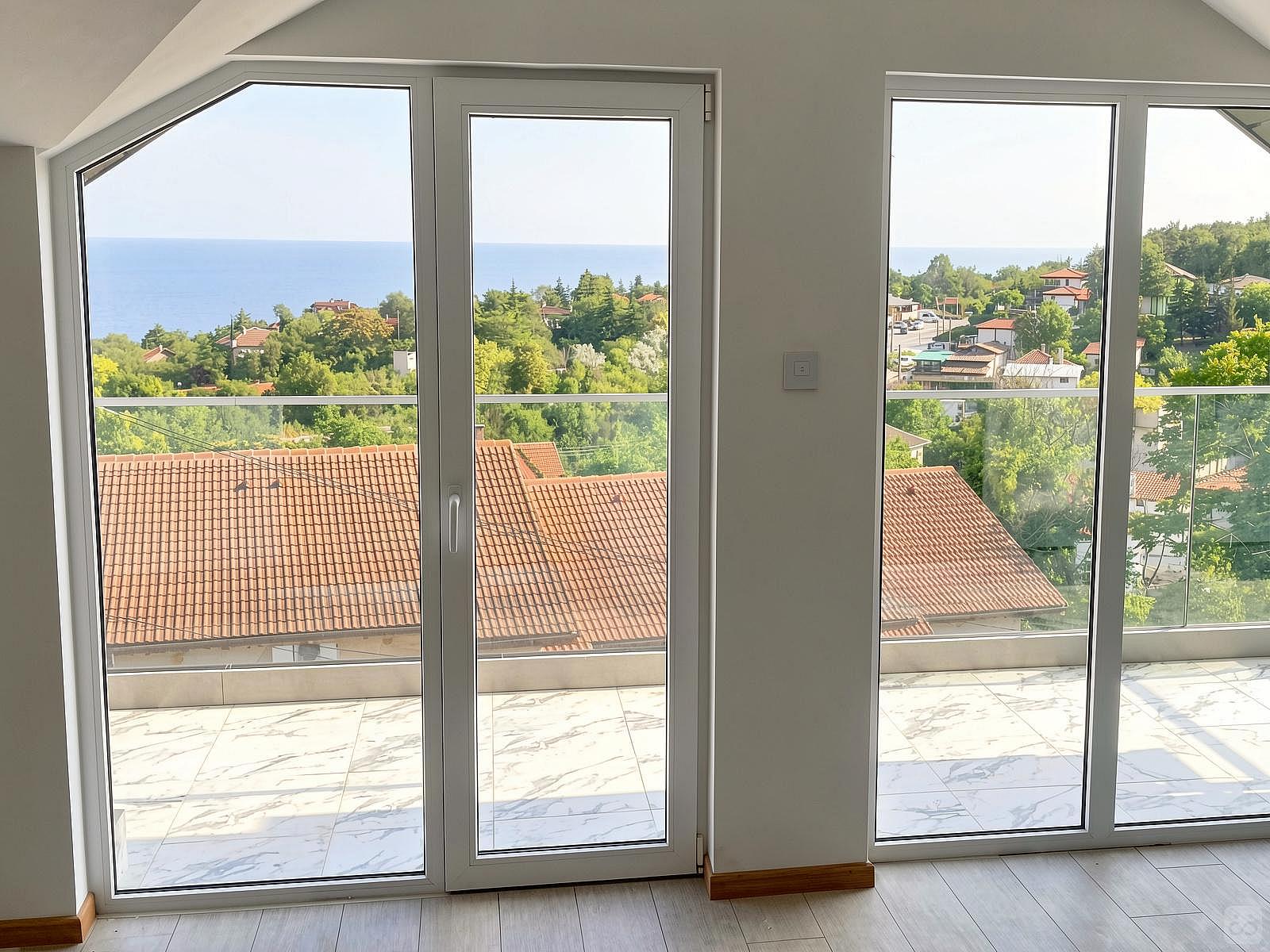 Room 5 Suite - A modern vibrant residence at the very heart of the coastal town of Balchik House - Gallery - 56