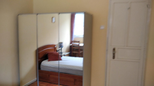 Pleasant single bedroom close to the Bolhão metro station - Gallery - 3