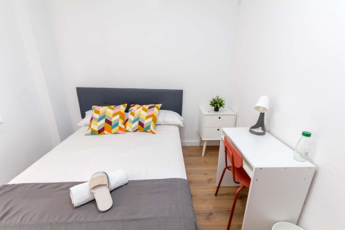 261-4 Calle Lozano de Torres 9, Habitación 4