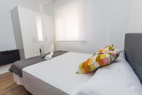 261-4 Calle Lozano de Torres 9, Habitación 4