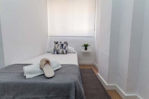 261-2 Calle Lozano de Torres 9, Habitación 2