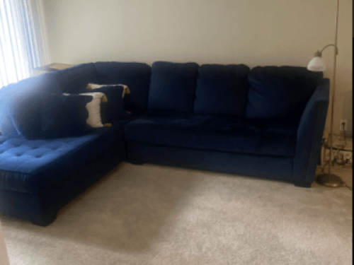 Cozy Room in Downtown Burbank!