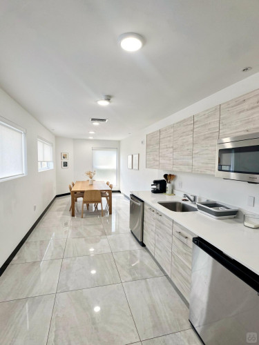 SouthWest 7th Home - Gallery - 22