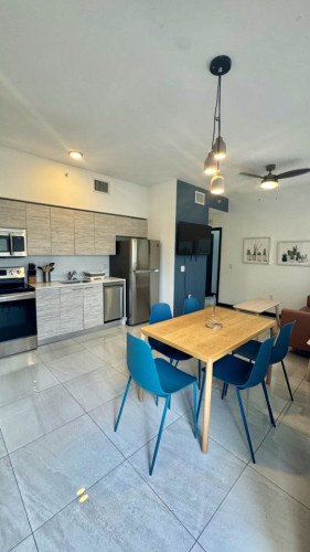 SouthWest 7th Home - Gallery - 54