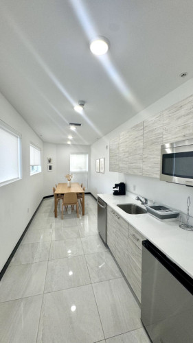 SouthWest 7th Home - Gallery - 14