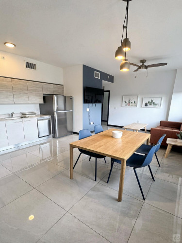 SouthWest 7th Home - Gallery - 28
