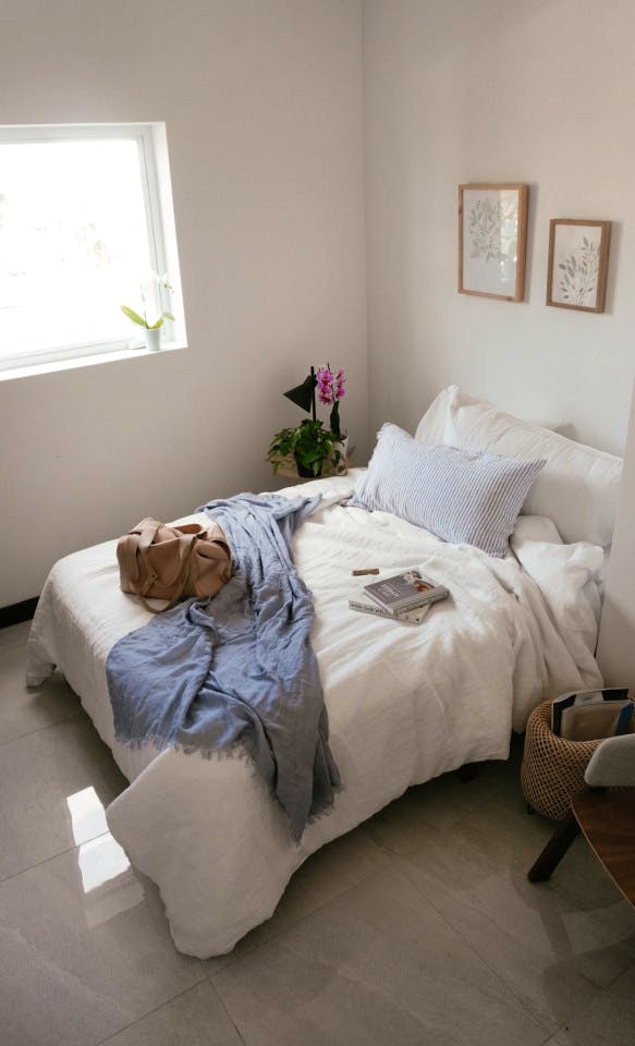 Furnished Room In Shared 4 Bed 2 Bath Unit 1N - Stunning Bright Apt. w/ Amazing View nearby Calle Ocho Plaza Shopping Mall - Gallery - 2