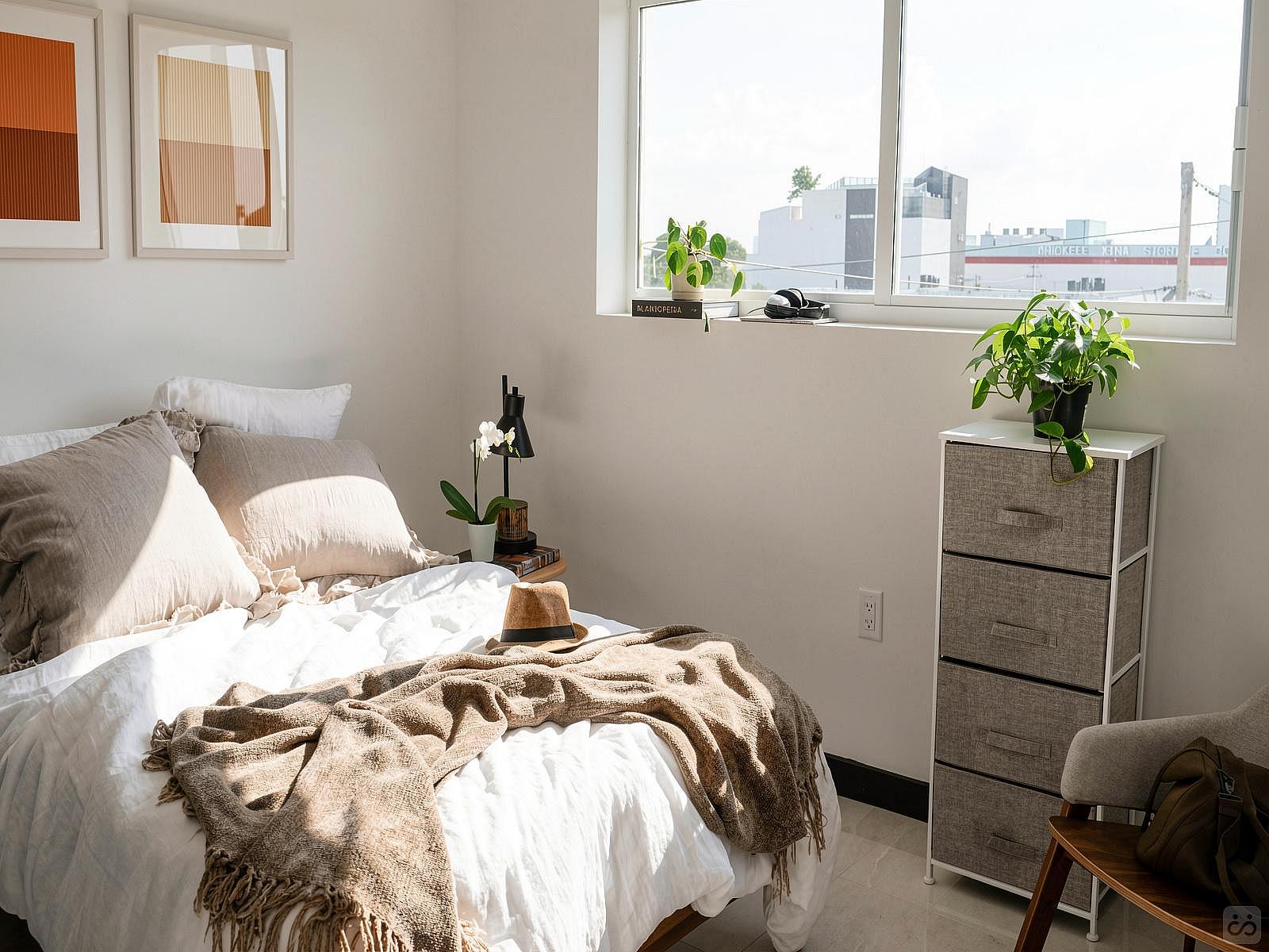 Furnished Room In Shared 4 Bed 2 Bath Unit 1N - Stunning Bright Apt. w/ Amazing View nearby Calle Ocho Plaza Shopping Mall - Gallery - 67