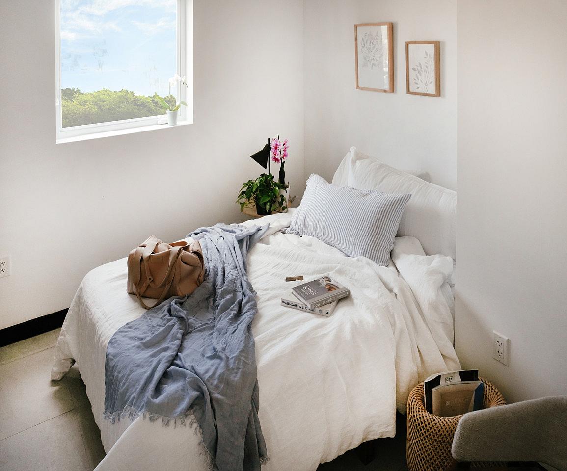  Private Furnished Room In Shared Apartment  -  Stunning Bright Apt. w/ Amazing View nearby Calle Ocho Plaza Shopping Mall  - Gallery -  15