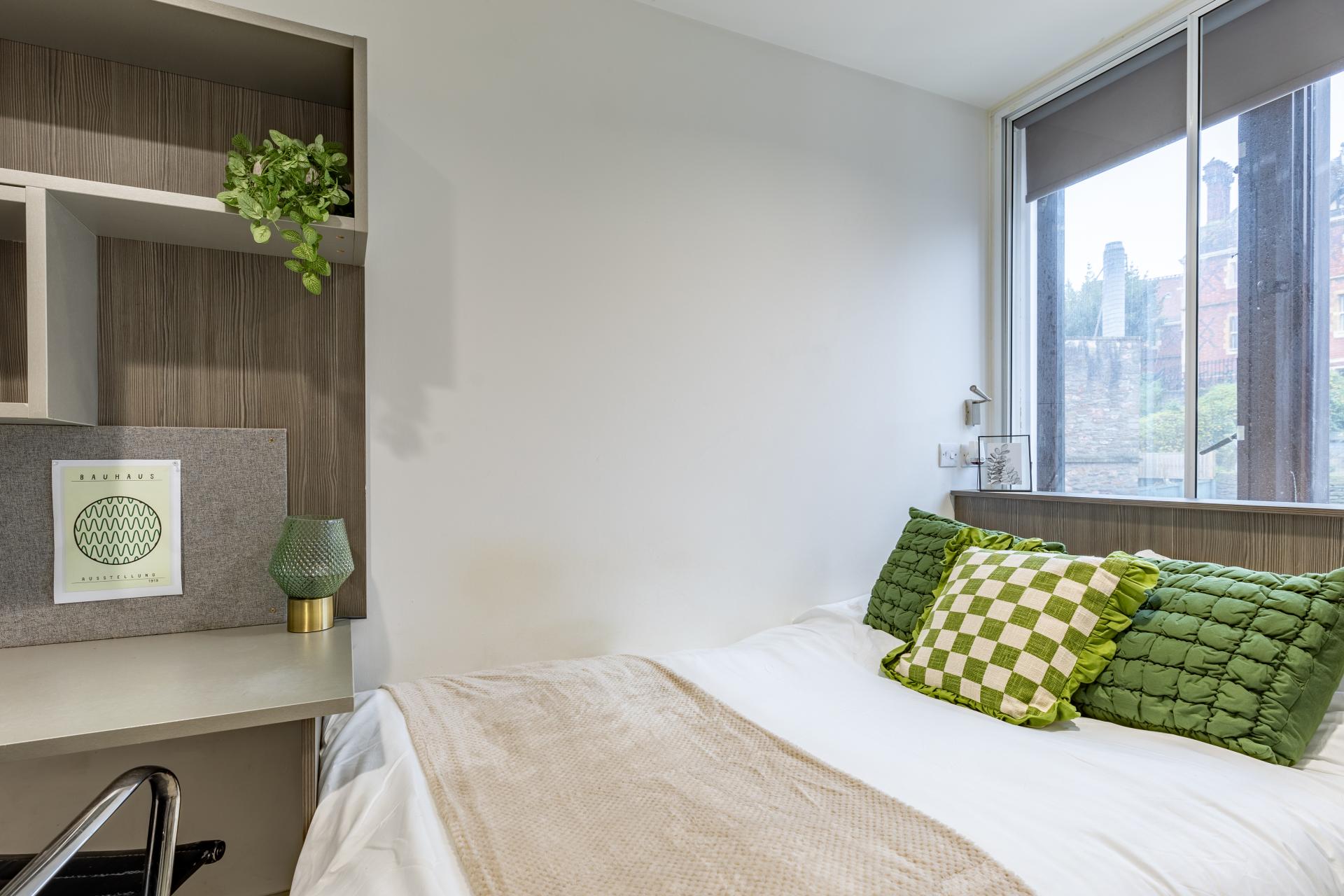  Premium 2 Bed Flat  -  Centre Gate  - Gallery -  9