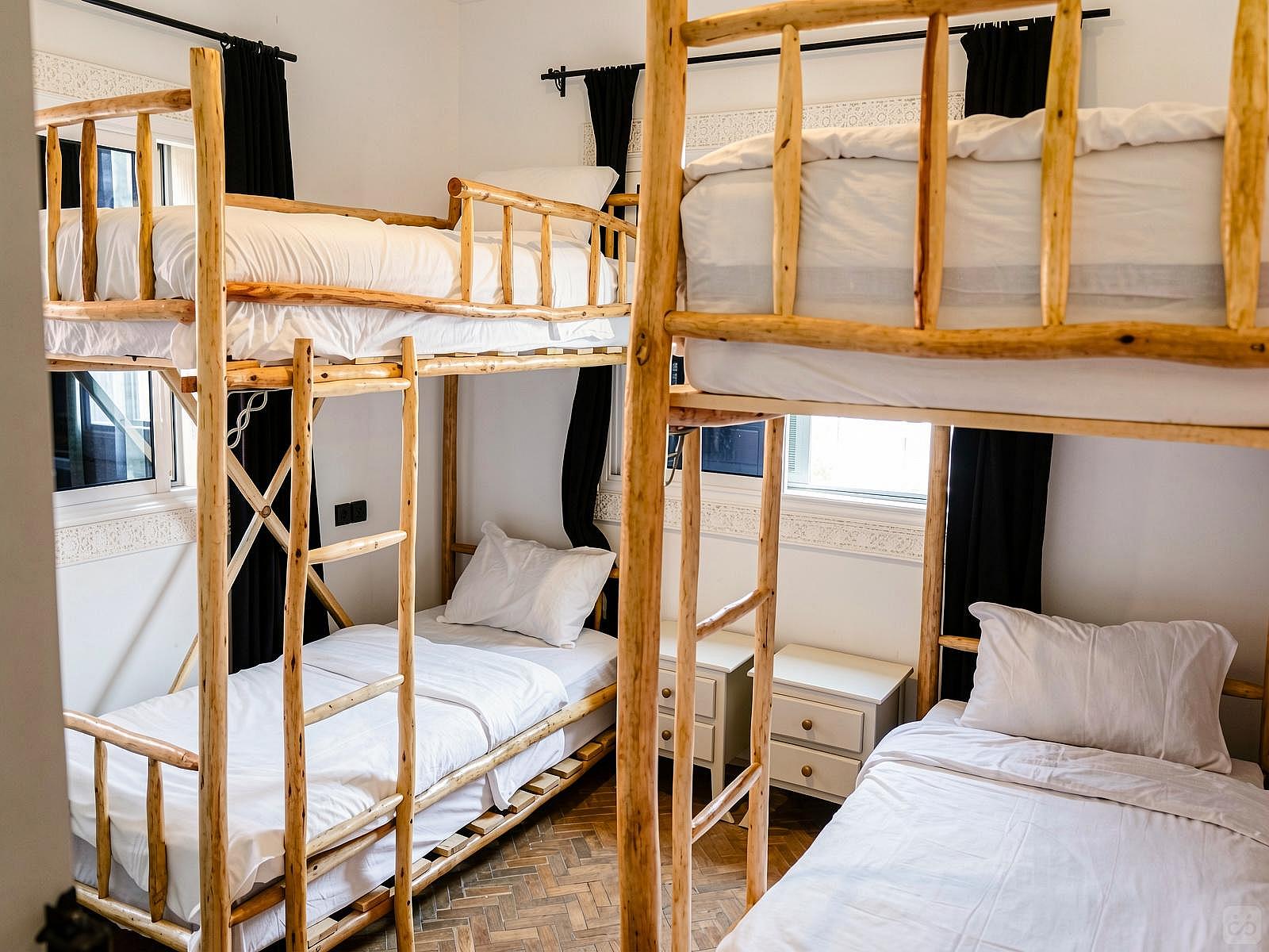 Bed In A 4-Bed Mixed Gender Room - 1