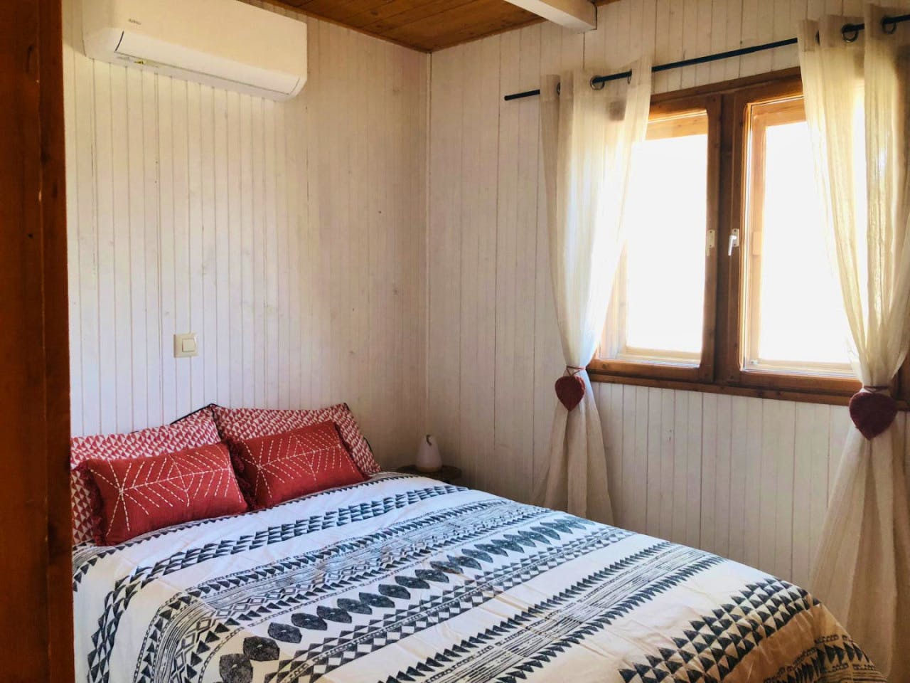  Cabin With 1 Queen Bed  -  Nuño Gómez Residence  - Gallery -  12