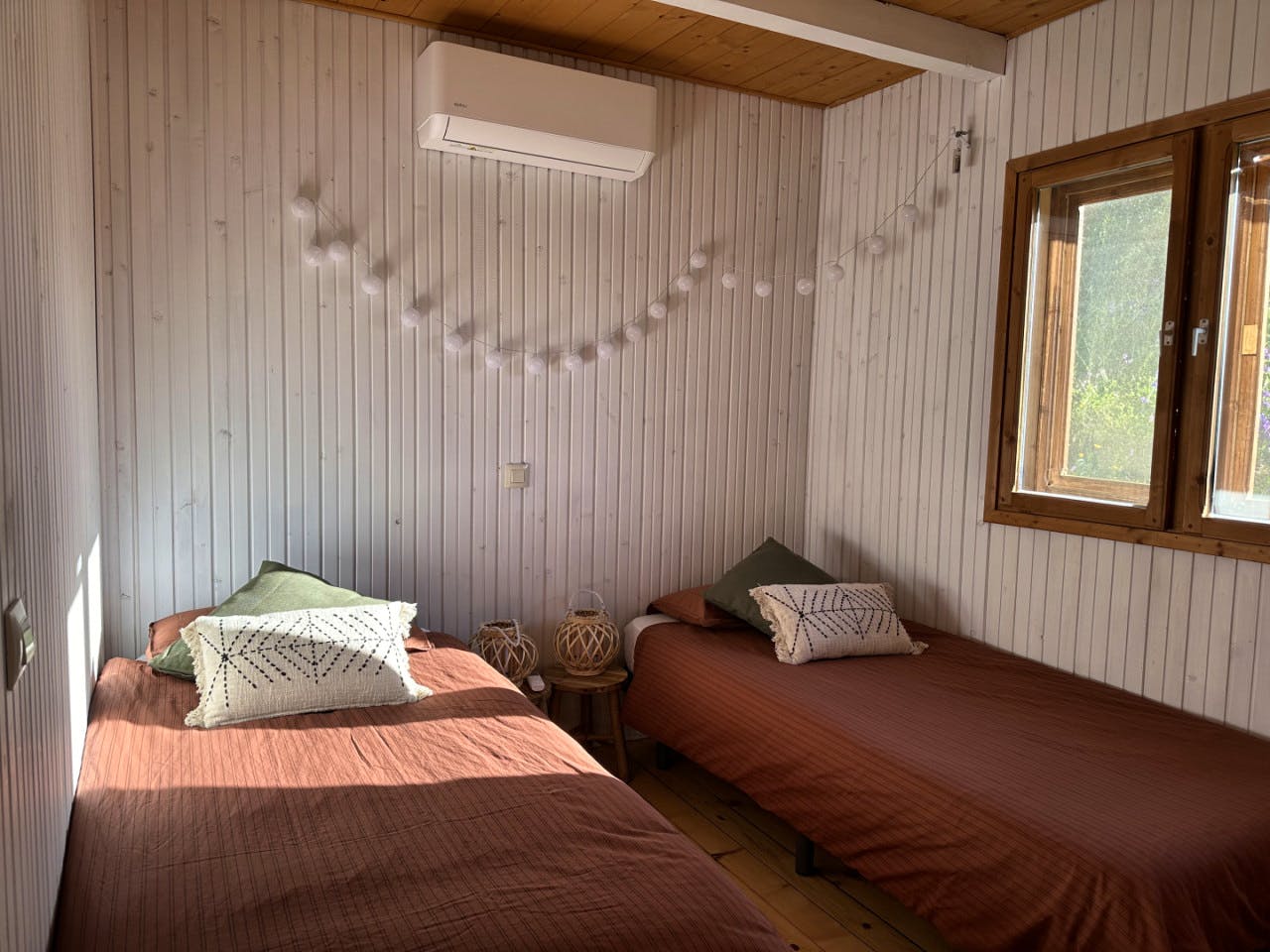  Cabin With 1 Queen Bed And 2 Single Beds  -  Nuño Gómez Residence  - Gallery -  3