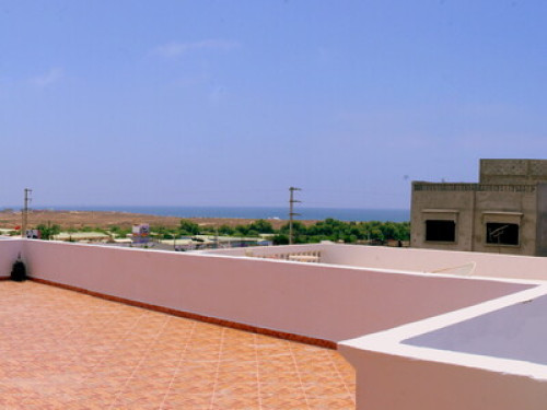 Eat, Surf & Sleep in Tamraght