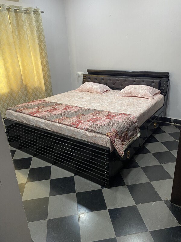 One Bedroom & Hall(Full Room) - 1