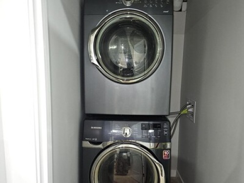 Three spacious bedrooms   - Gallery -  5