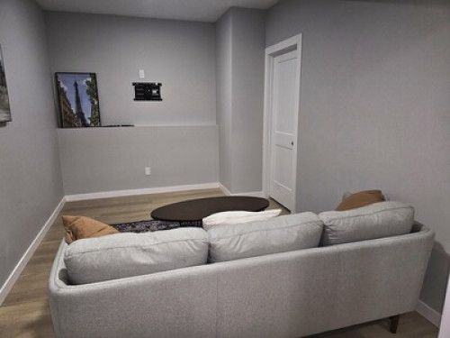 Three spacious bedrooms  - Gallery - 6