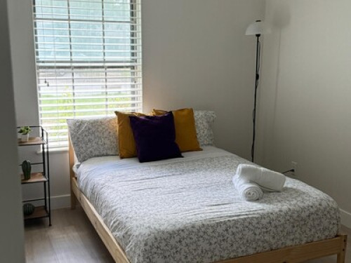 Beautiful Room in Welcoming Home - Gallery - 7