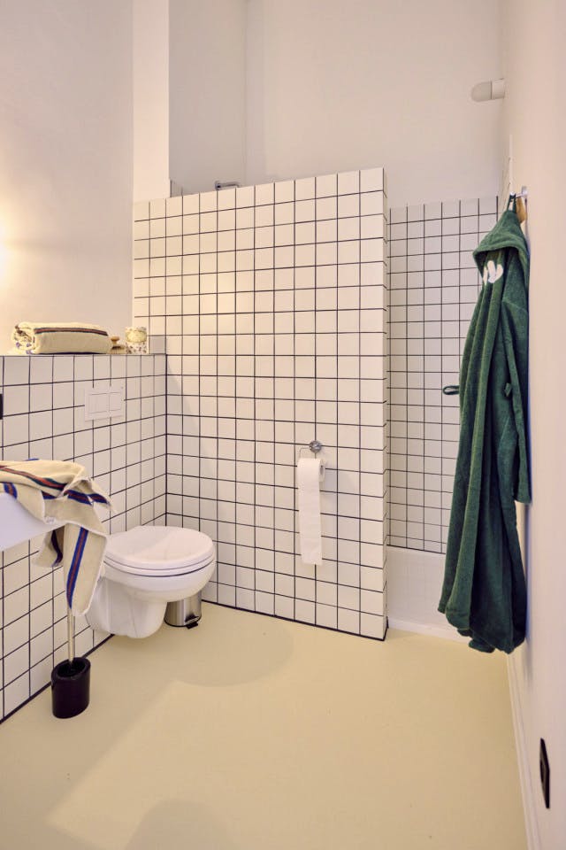  Standard Room  -  A Stunning Neo-Renaissance design residence near Antwerp Central Station  - Gallery -  7