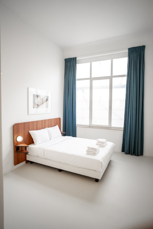  Standard Room  -  A Stunning Neo-Renaissance design residence near Antwerp Central Station  - Gallery -  31