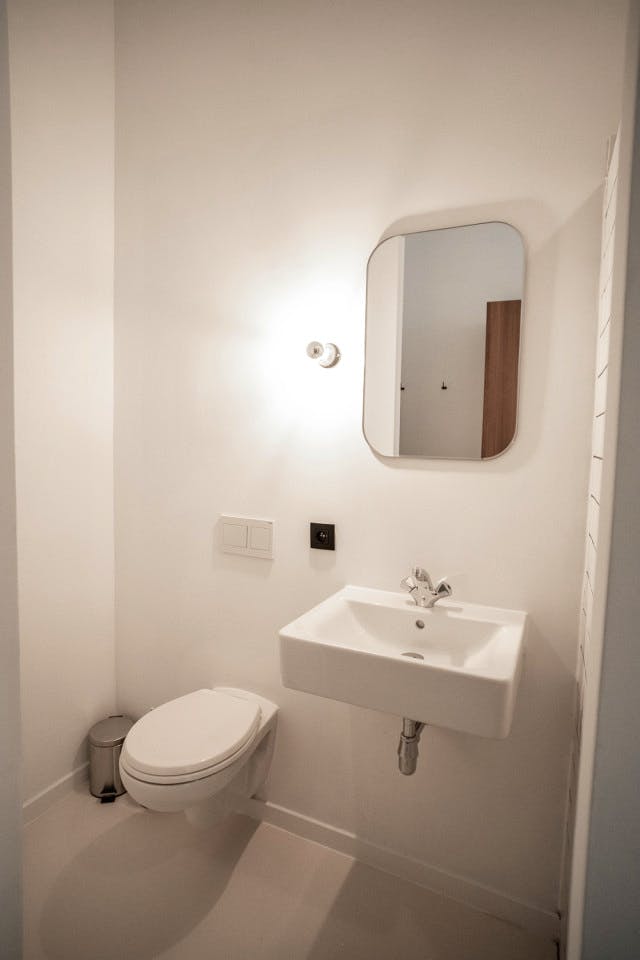  Standard Room  -  A Stunning Neo-Renaissance design residence near Antwerp Central Station  - Gallery -  21