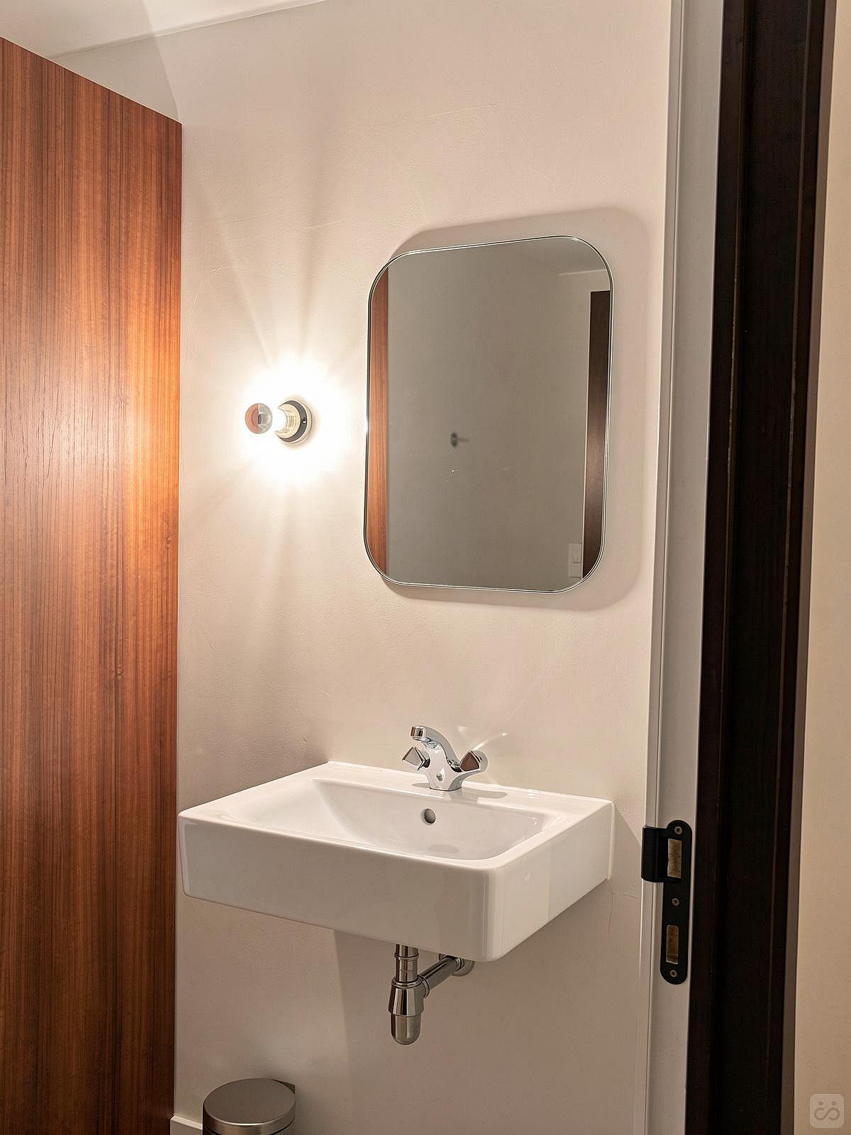  Standard Room  -  A Stunning Neo-Renaissance design residence near Antwerp Central Station  - Gallery -  84