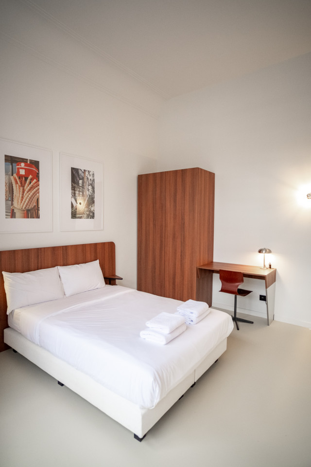  Suite Room  -  A Stunning Neo-Renaissance design residence near Antwerp Central Station  - Gallery -  49