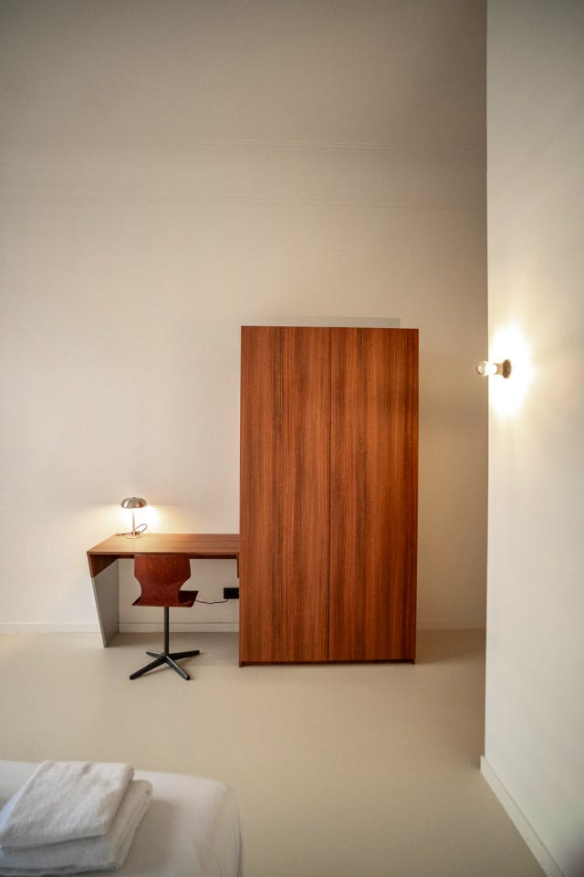  Suite Room  -  A Stunning Neo-Renaissance design residence near Antwerp Central Station  - Gallery -  17