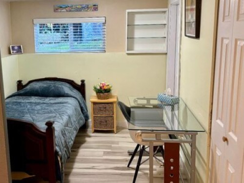 a-comfy-home-waiting-for-you-coquitlam-128296939920241201045904AM