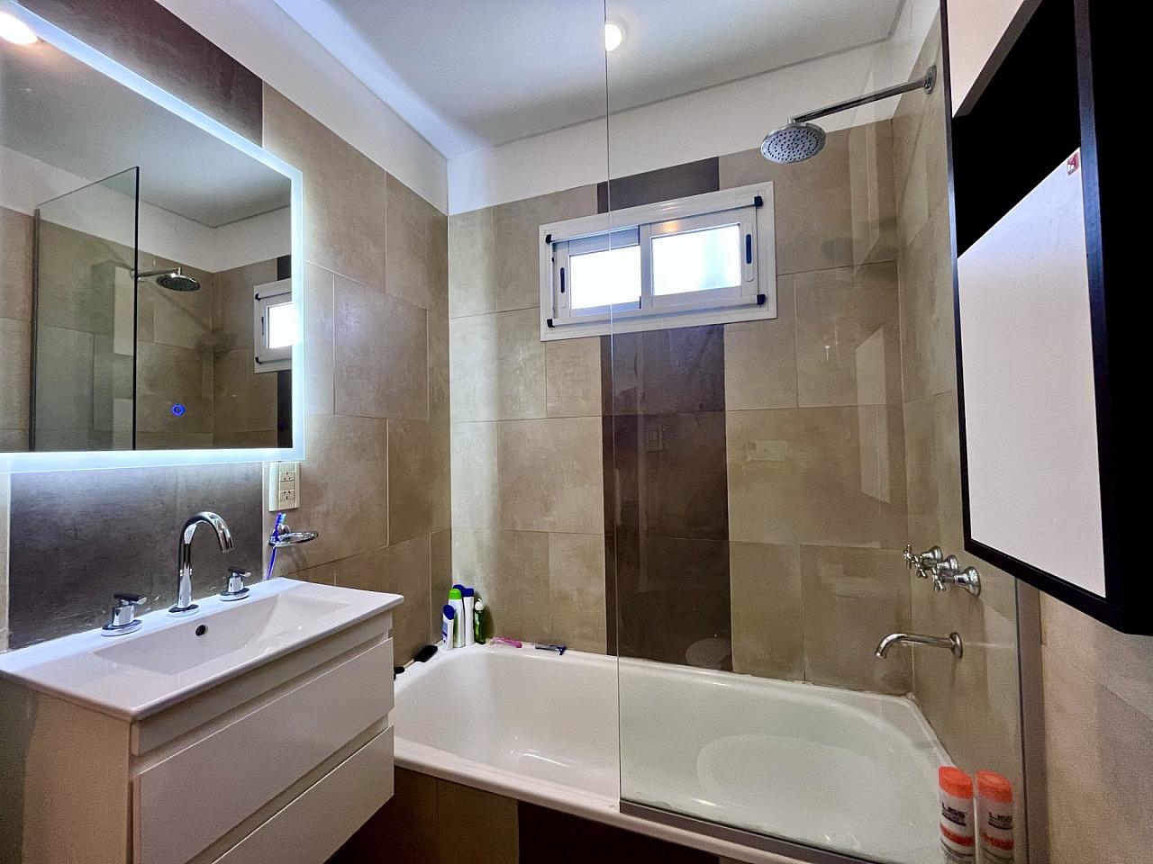 Private Room With Air Conditioning - 25