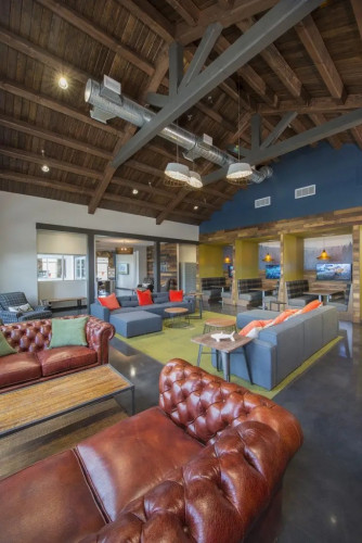 The Lodge - Communal Area