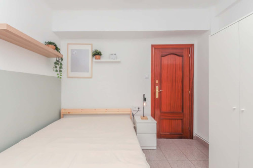 H4 - C/Benidorm 1, Esc: DER, 9º puerta C - (4H2B), AG, REUS