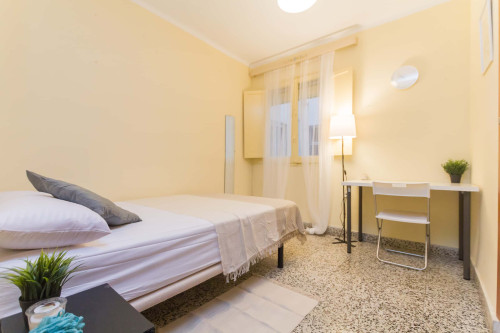 82-1 Pasaje Sondalezas Habitación 1