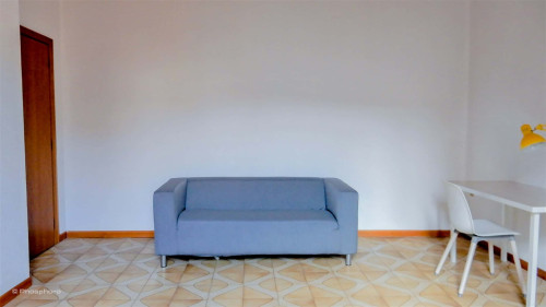 Room in Via Palestro, Pisa for 115 m² with 3 bedrooms