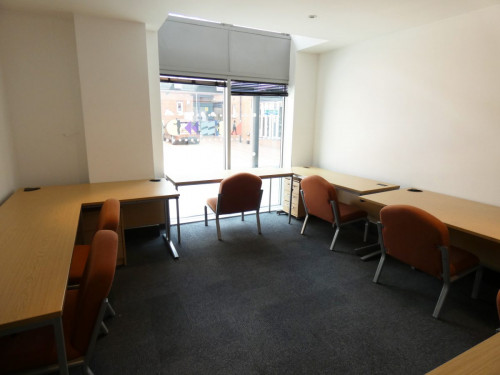 Davies Court  - Gallery -  3