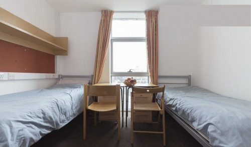 Davies Court - Rooms