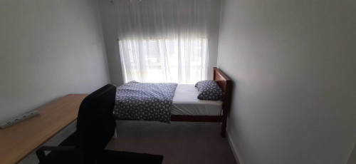 Cozy stay near creek and city