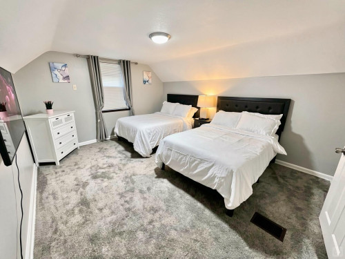 Ferguson Home - Gallery - 108