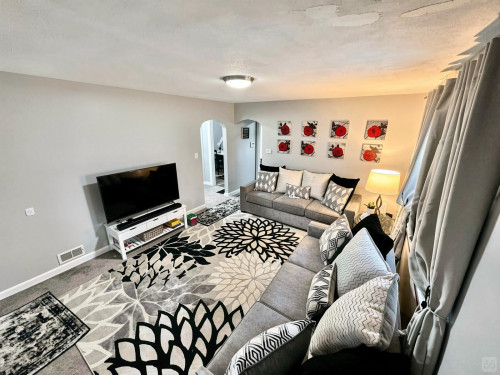 Ferguson Home - Gallery - 23