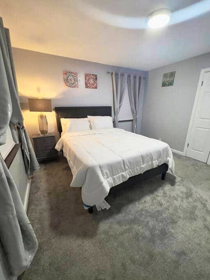 Private Bedroom Suite 1 - Modern Co-Living with Spacious Rooms and Shared Amenities nearby Mercy Franciscan at West Park - Gallery - 13