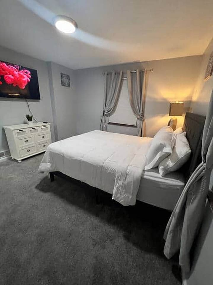  Private Bedroom Suite 1  -  Modern Co-Living with Spacious Rooms and Shared Amenities nearby Mercy Franciscan at West Park  - Gallery -  15