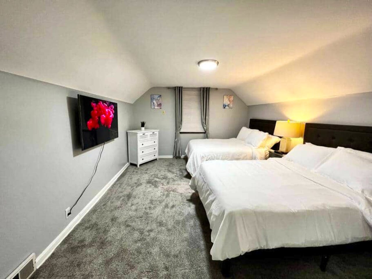  Private Bedroom Suite 3  -  Modern Co-Living with Spacious Rooms and Shared Amenities nearby Mercy Franciscan at West Park House  - Gallery -  4