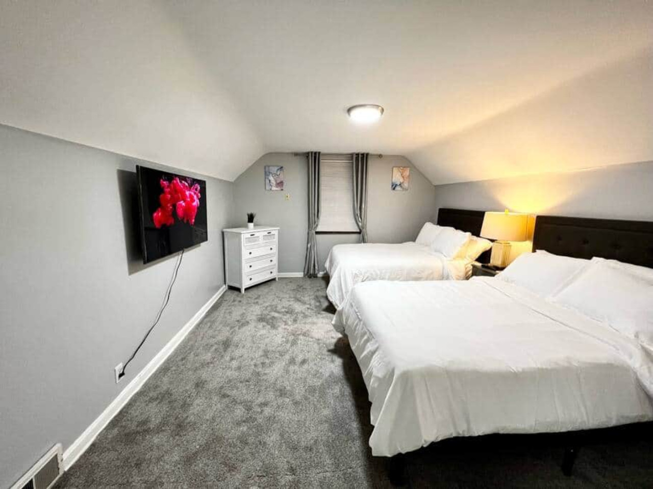  Private Bedroom Suite 3  -  Modern Co-Living with Spacious Rooms and Shared Amenities nearby Mercy Franciscan at West Park House  - Gallery -  9