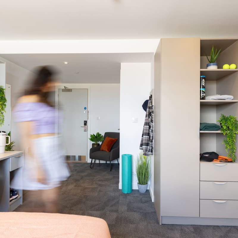  True Superior Apartment Plus  -  Salford  - Gallery -  7