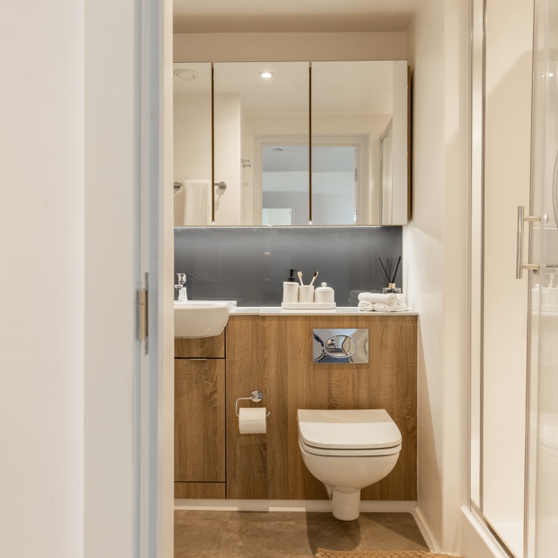  True Superior Studio Plus With City Views  -  Salford  - Gallery -  9