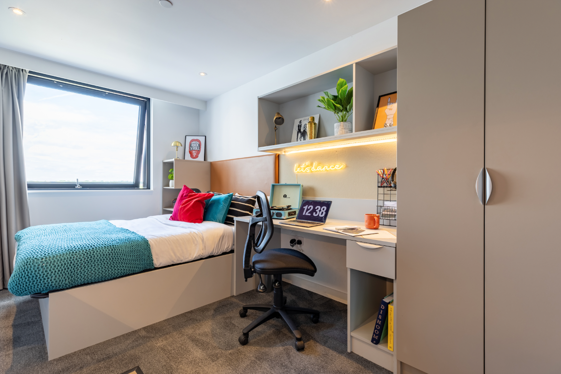  True Studio Plus  -  Salford  - Gallery -  1