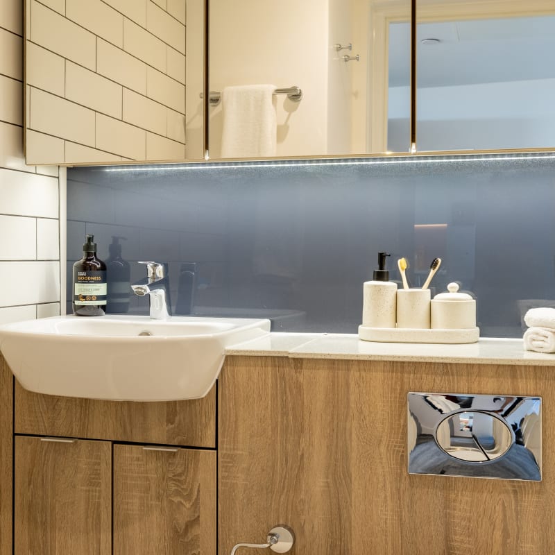  True Apartment Plus  -  Salford  - Gallery -  7