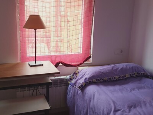 Bright room, renovated apartment - Gallery - 7