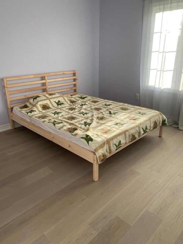  Bedroom 1(Full Room)  -  Markham new Renovated home  - Gallery -  1