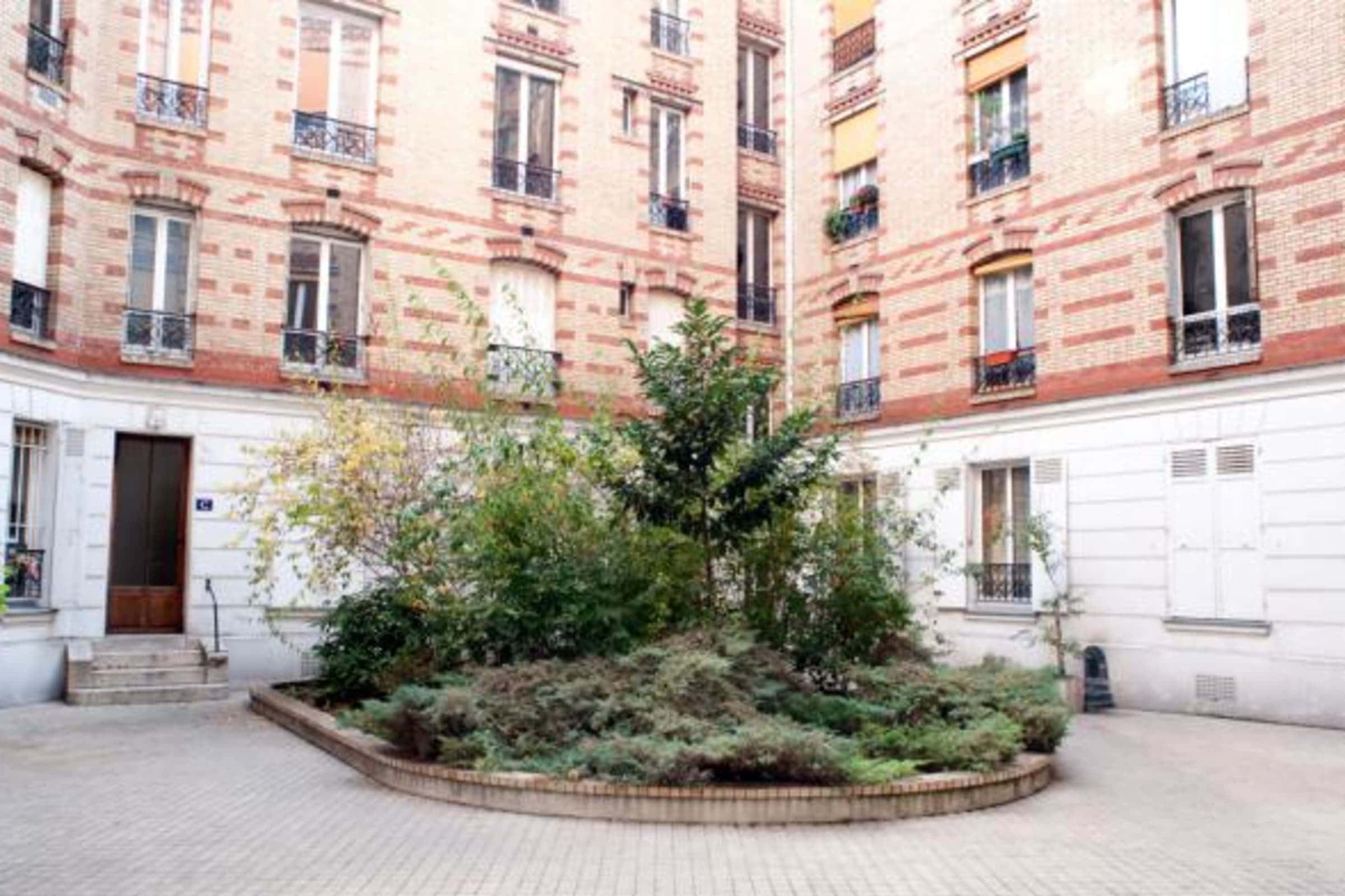 Spacious and calm 2 bedroom apartment in the Latin Quarter